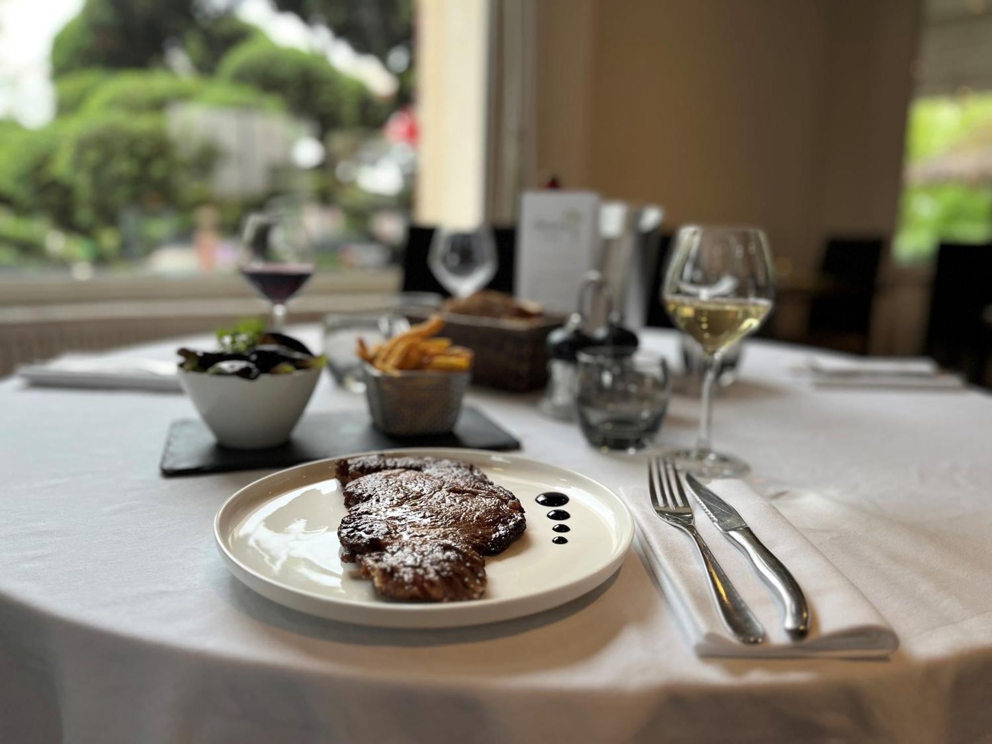 Ambiance Hotel Limas エクステリア 写真